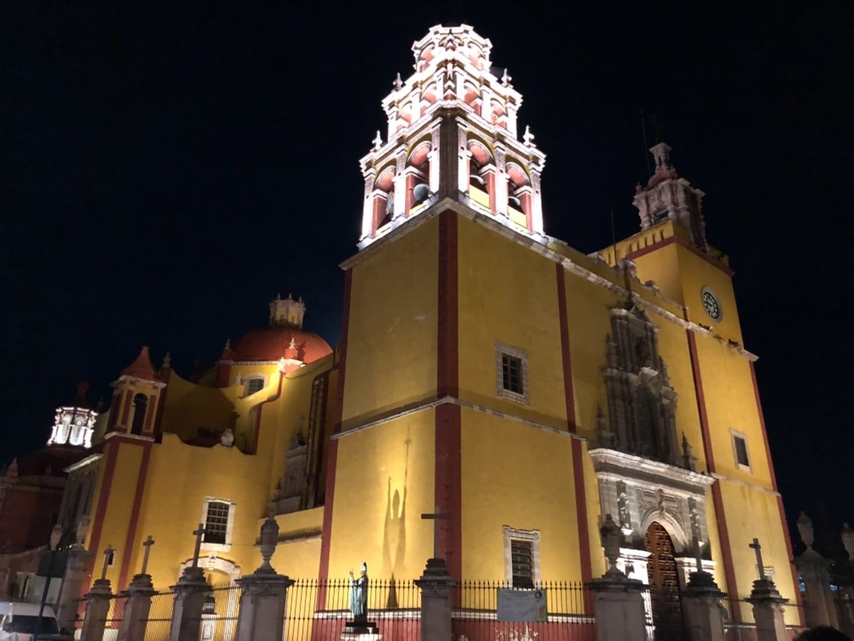 メキシコは都市によっては
夜の一人歩きなんてもってのほか的な
危ない街も多...