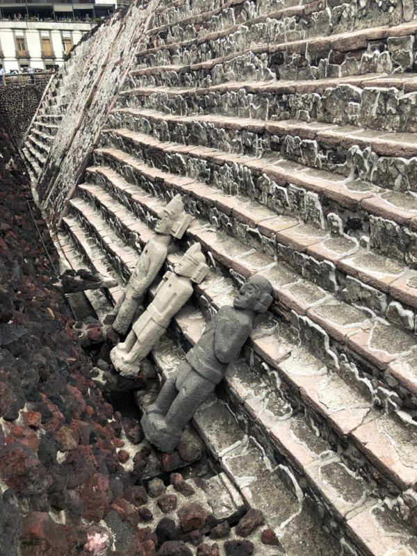 メキシコ・グアナファト「メキシコシティの周辺都市へ！！」の写真：テンプロ・マヨール

メキシコシティの街...