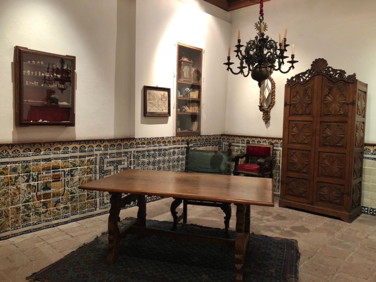 フランツ・マイヤー博物館

メキシコのインテリアってオシャレなイメージなか...