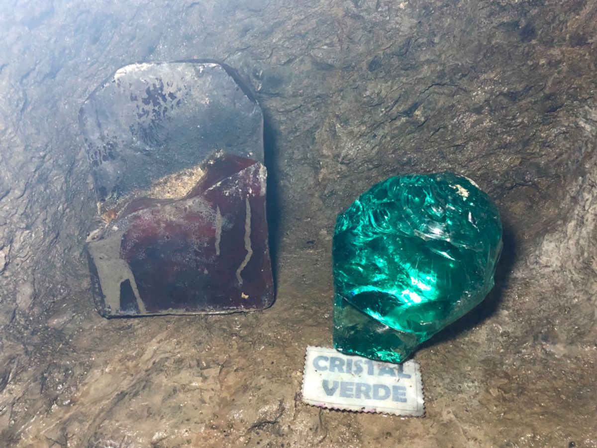 Mina Prehispánica de Taxco

鉱山の中の様子と
...