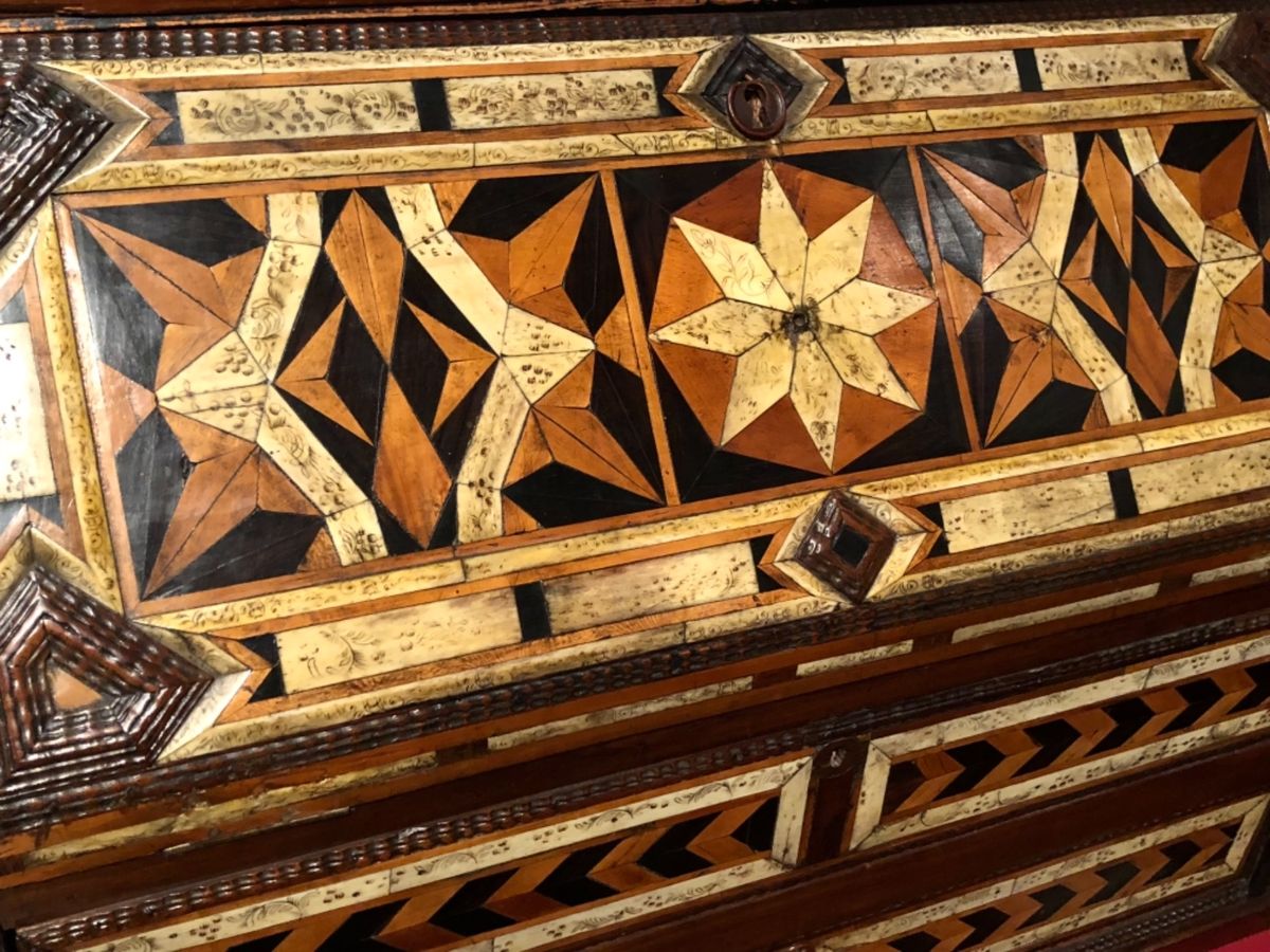 フランツ・マイヤー博物館

細かい装飾が美しくてずっと見てられる！