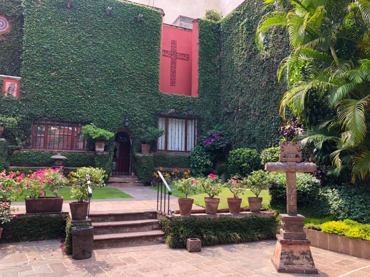 Robert Brady Museum

この寝室もアジアっぽいインテリア...