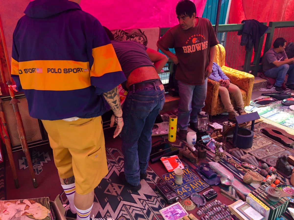 ラグニージャ・デ・アリメントス市場

メキシコシティで有名な日曜市（別名泥...