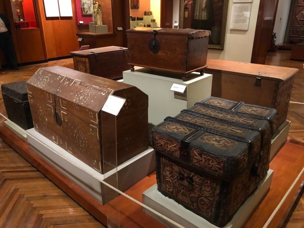 フランツ・マイヤー博物館

細かい装飾が美しくてずっと見てられる！