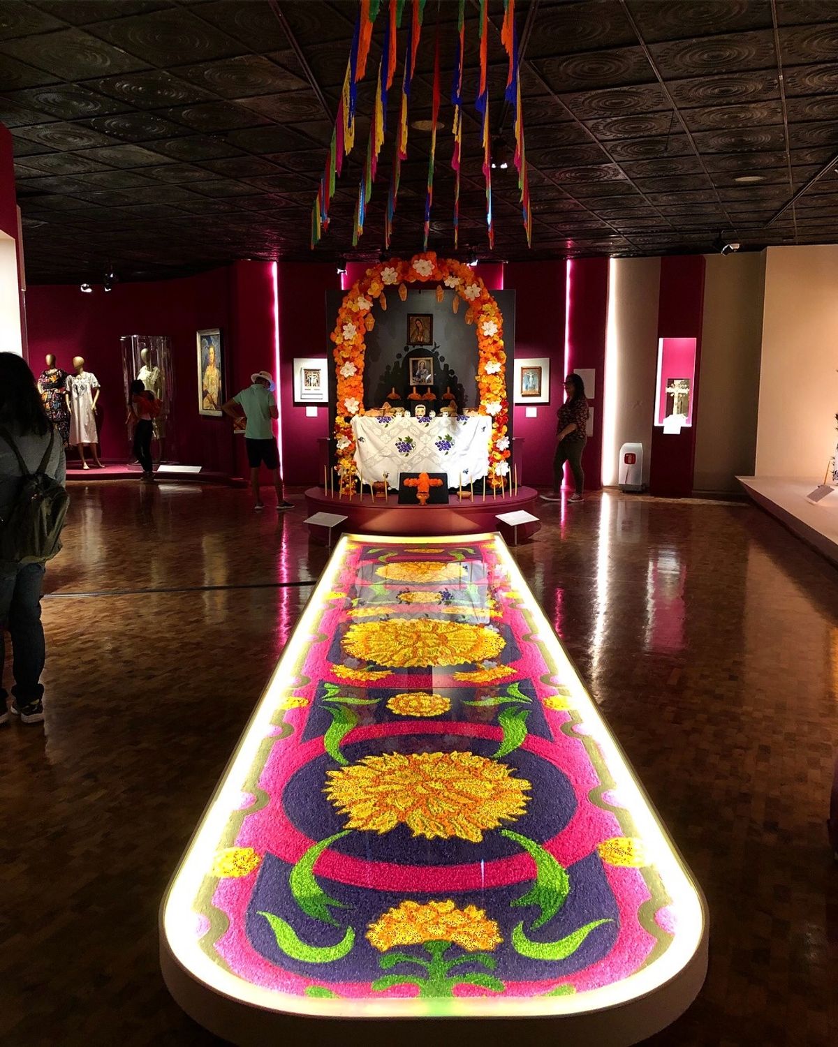 国立人類学博物館

ワクワクする展示がたくさんあったけど
とにかく広すぎて...