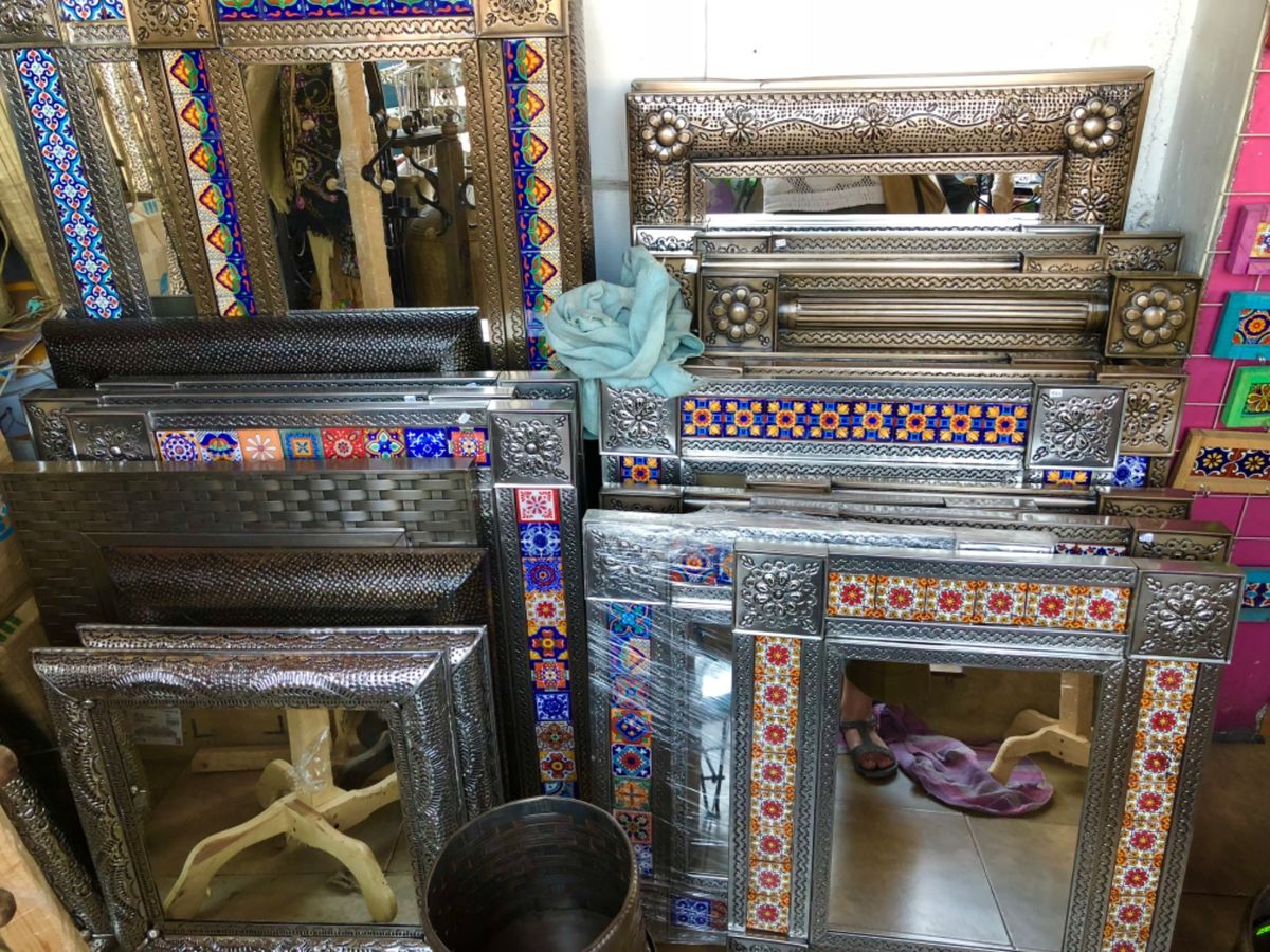 シウダレラ市場

メキシコシティではあまり見かけない
セルビン焼きやオアハ...