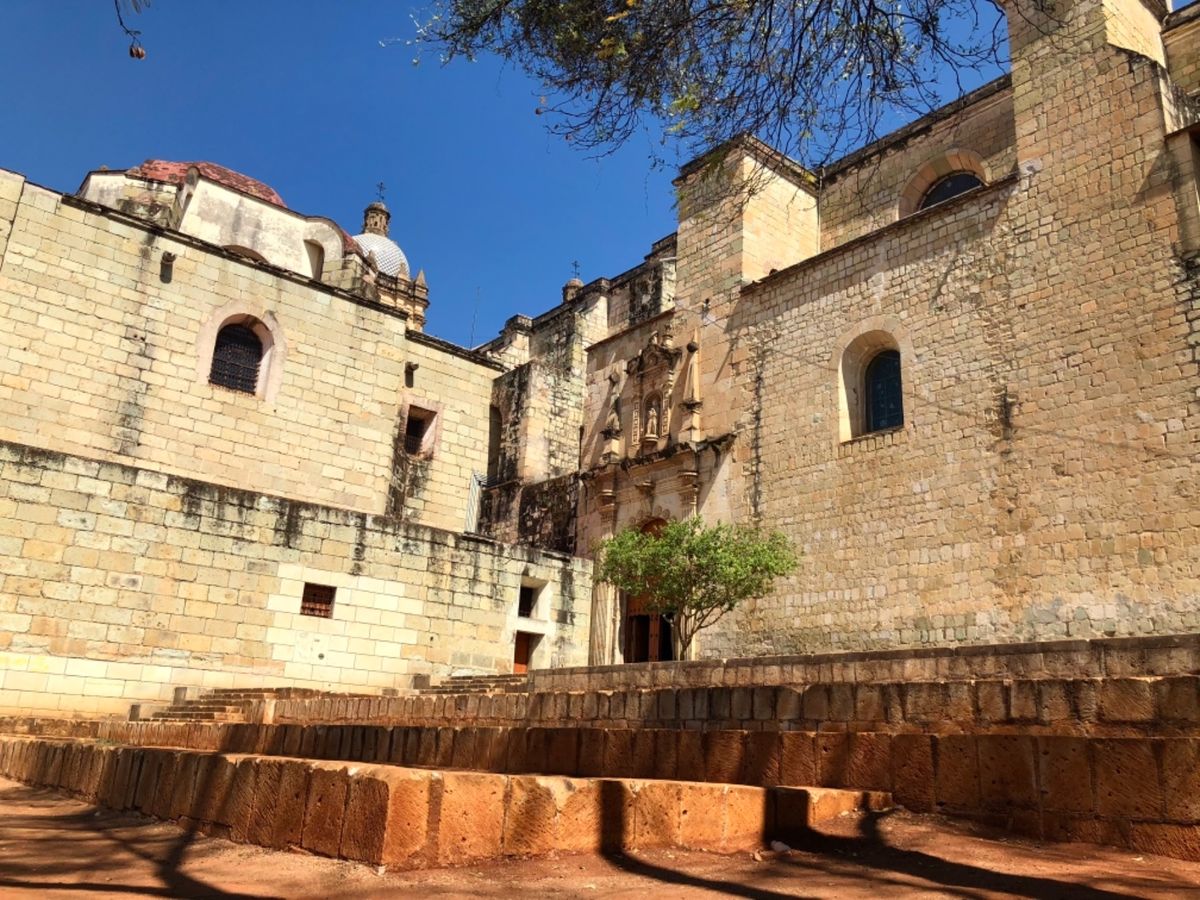 Oaxaca en una tazaとその近所の街並み

ここのコーヒー美...