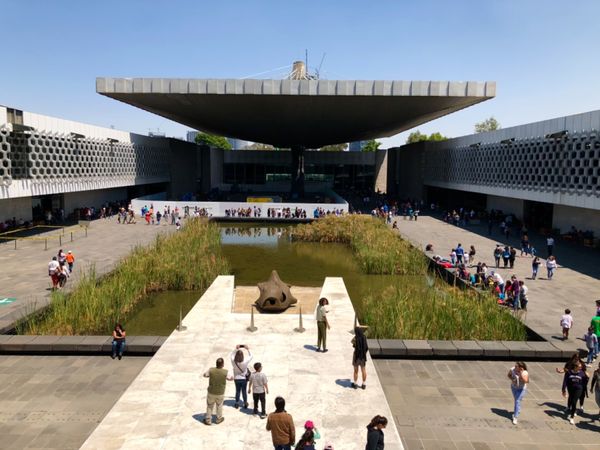 メキシコ・メキシコシティ「憧れのオアハカへ！」の写真：国立人類学博物館

とにかく広い！
2日...