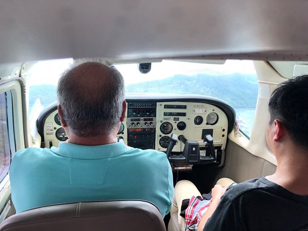 コスタリカ・カルタゴ「動物昆虫自然の宝庫コスタリカ！！」の写真：タンボール空港からの飛行機では
普通にコ...