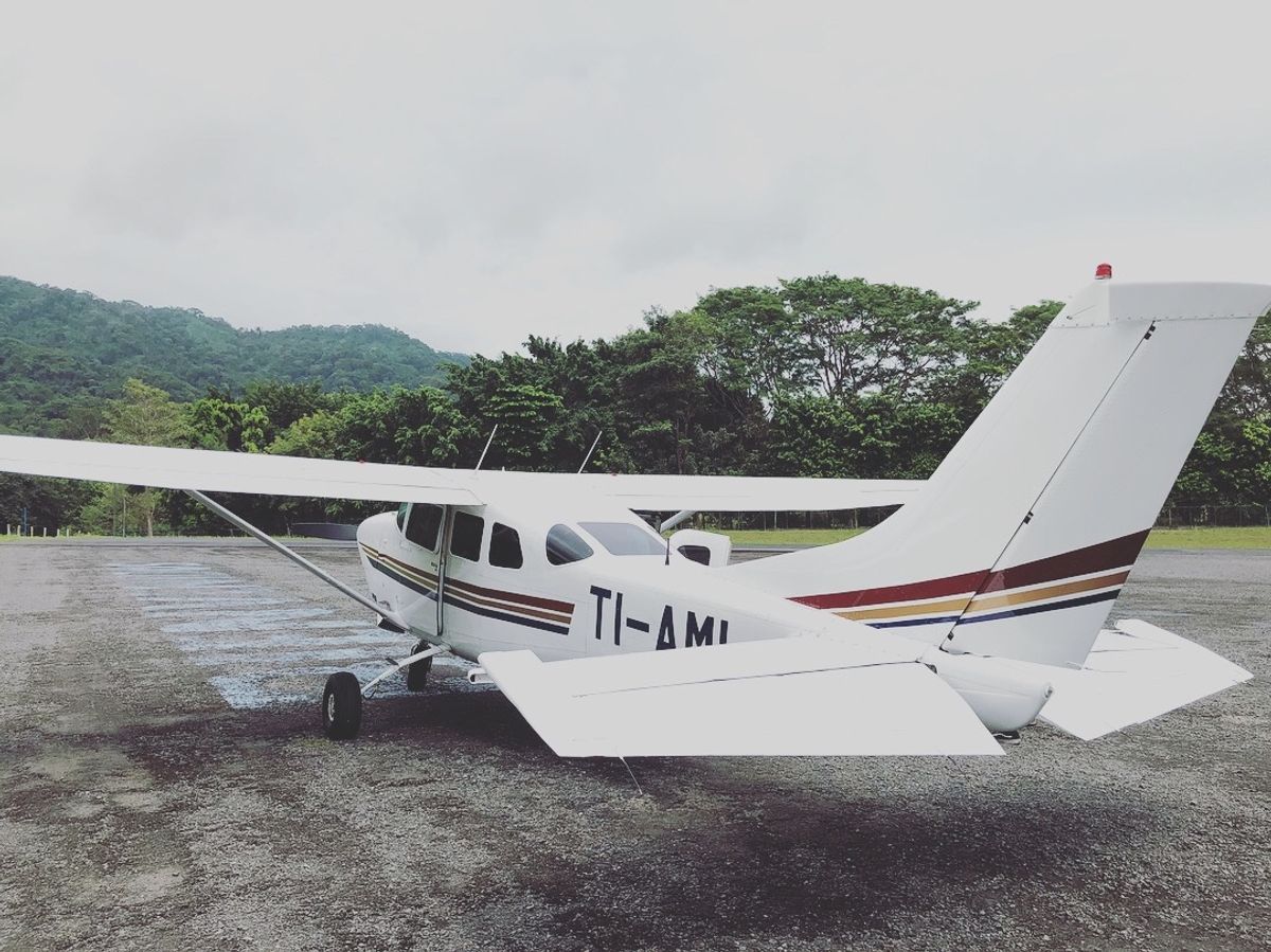 タンボール空港 Tambor Airport

コルコバードのドライク・ベ...