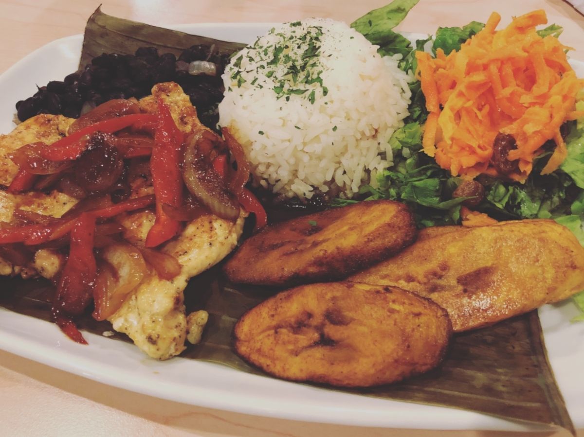 Restaurante Ambiente Crepas & Café

サ...