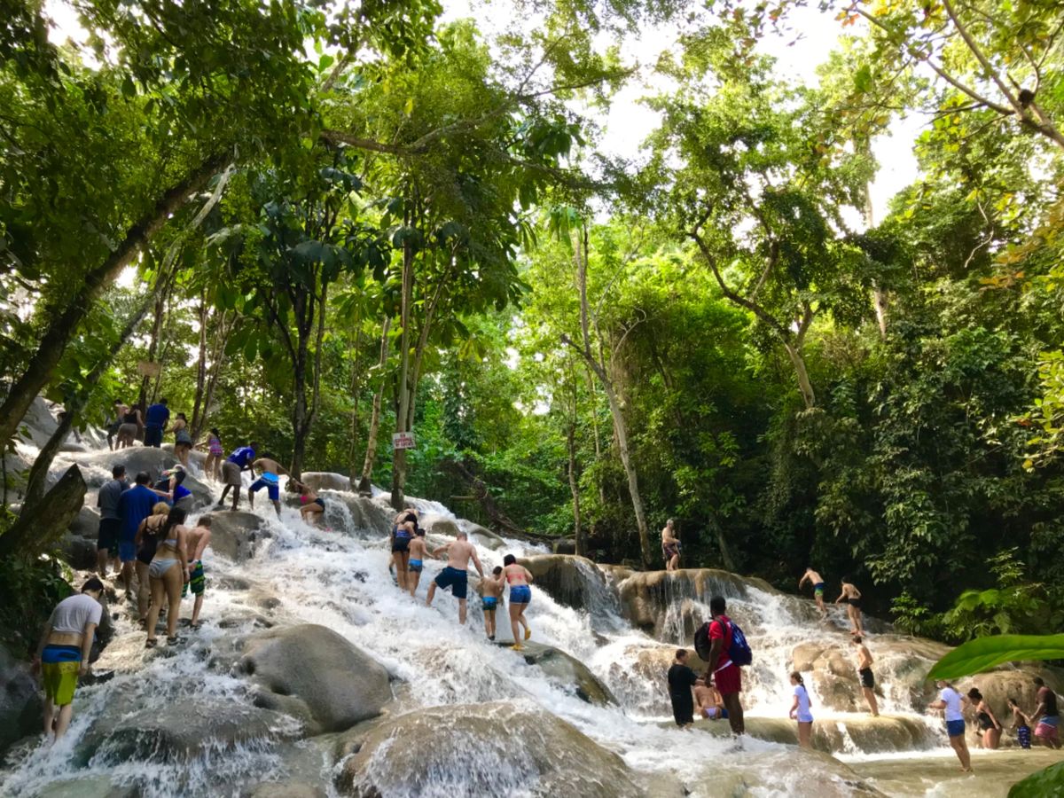 ダンズ・リバー・フォールズ & パーク

なんか写真フォルダ内の並びがぐち...