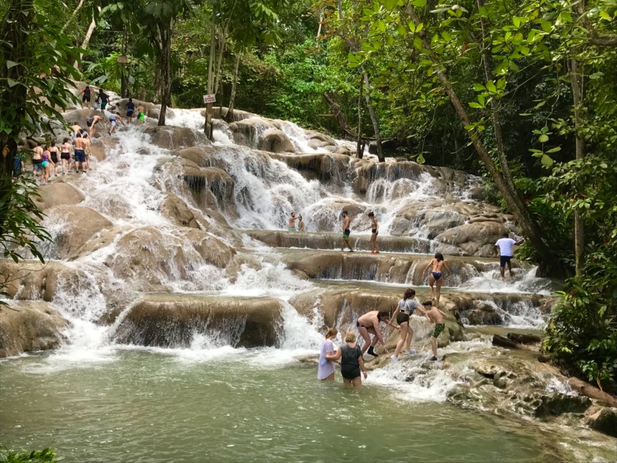 ダンズ・リバー・フォールズ & パーク

なんか写真フォルダ内の並びがぐち...