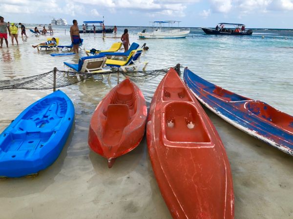 メキシコ・コスタ・マヤ「カリブ海クルーズで周遊！」の写真：マリンスポーツも色々楽しめるっぽかったけ...