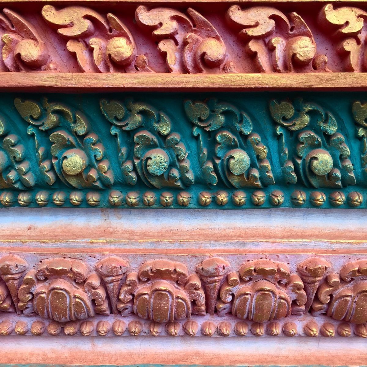 乗馬体験のときに行った
シェムリアップの中心街からは少し外れた南西部にある...