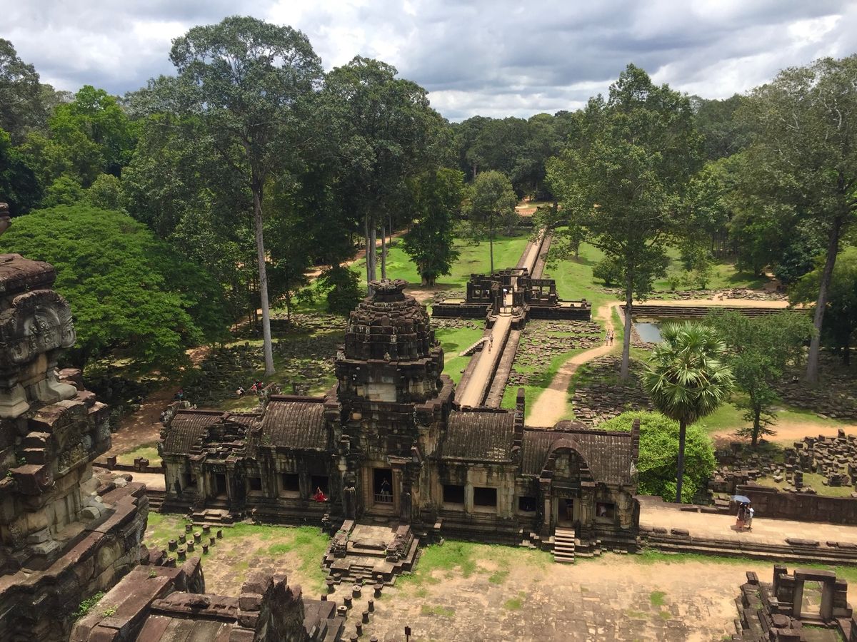 アンコールトム

ここからの景色、遺跡に来た〜！🤩
って感じがして良かった...