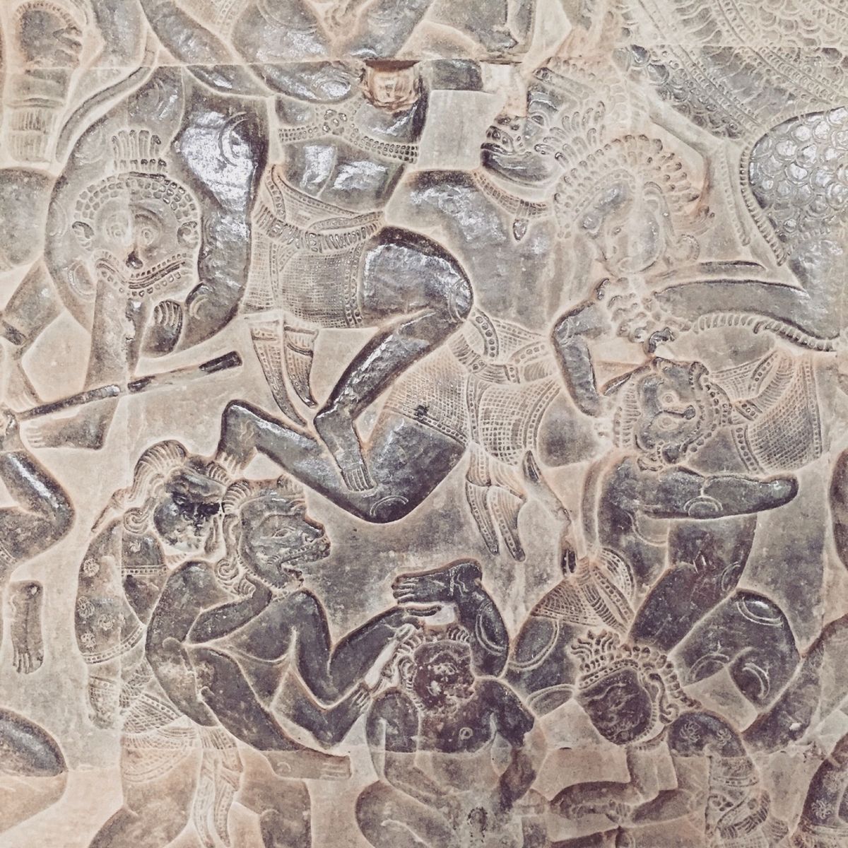 アンコールワット

1枚目の石像の後ろ姿
なんか好きだった

よくガイドブ...