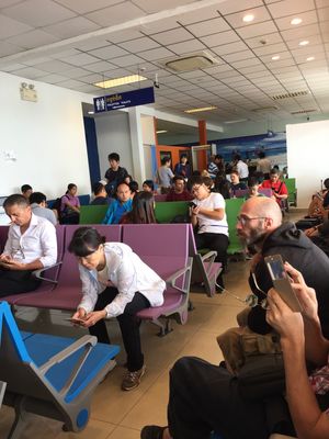 シアヌークビルからシェムリアップへ✈️

空港は小さいから激混みだった
