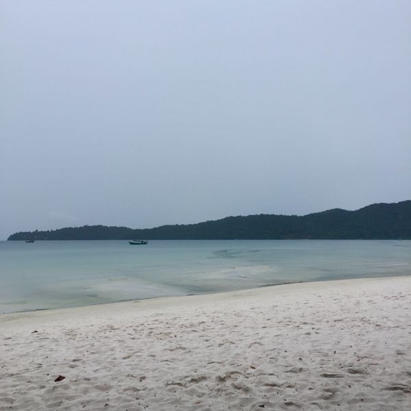 カンボジア・シェムリアップ「遺跡に圧倒された旅」の写真：コー・ロング・サンローム

最初から最後...