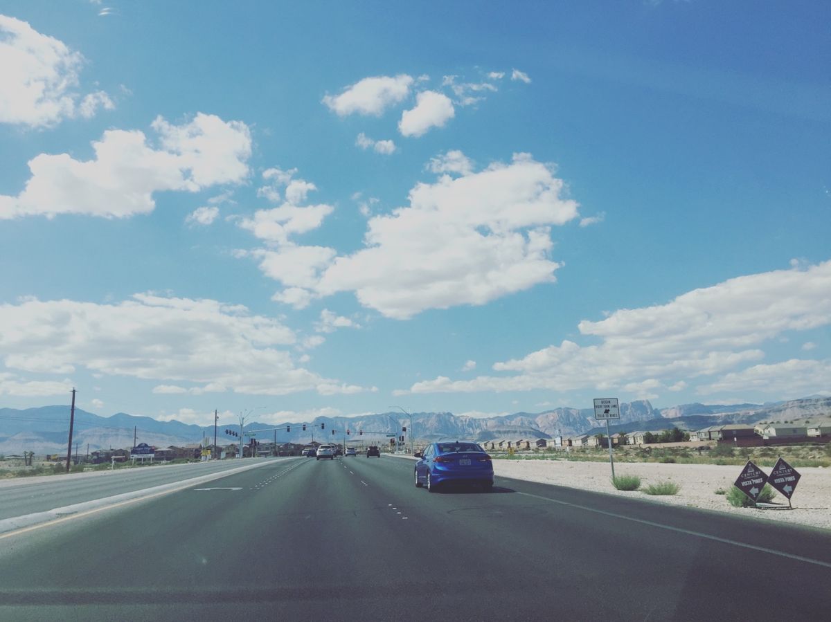 ラスベガス近郊

サンフランシスコとは全く異なる風景
ただただ延々と
真っ...