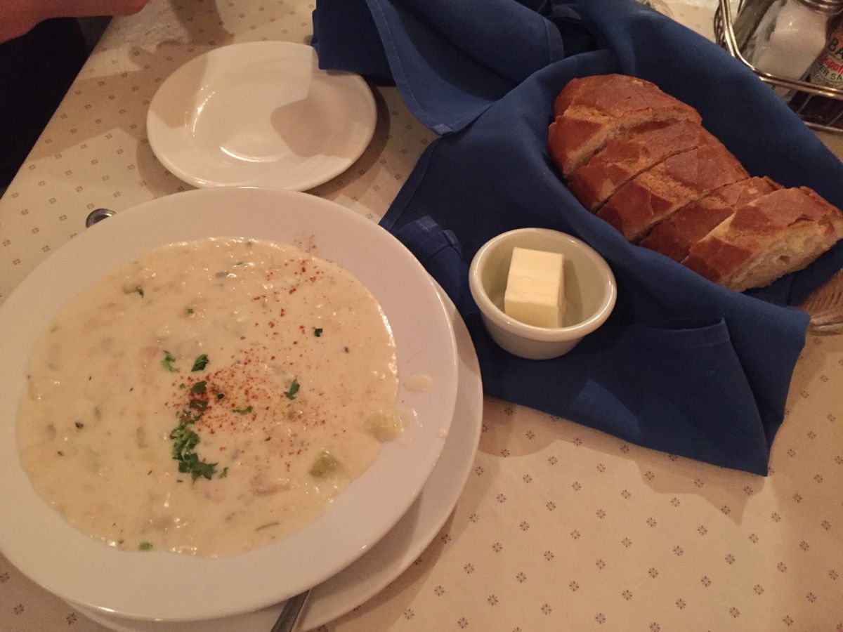 Sandbar & Grill

予約をしてなかったから
かなり待たされた...