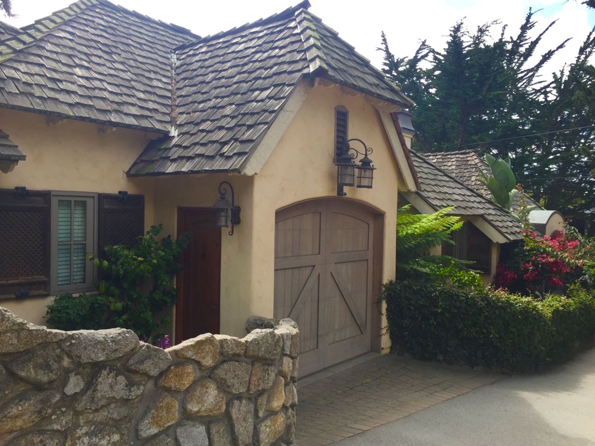 カーメル・バイ・ザ・シー Carmel-by-the-Sea

アメリカに...