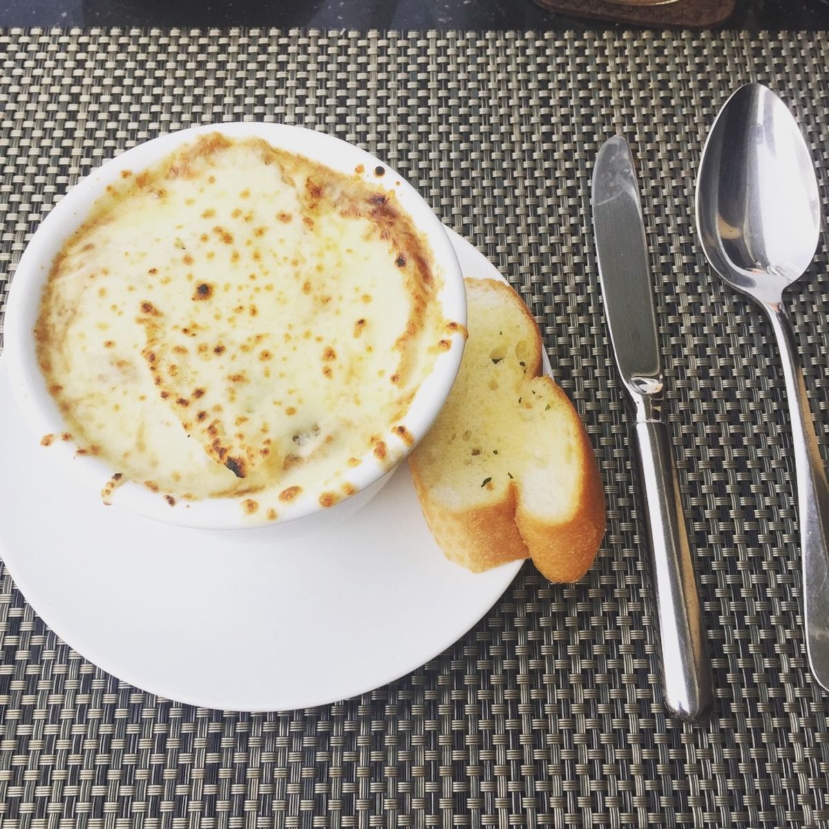 レックスホテル内にある
Rooftop Garden Barで食事
揚げ春...