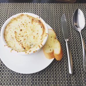レックスホテル内にある
Rooftop Garden Barで食事
揚げ春...