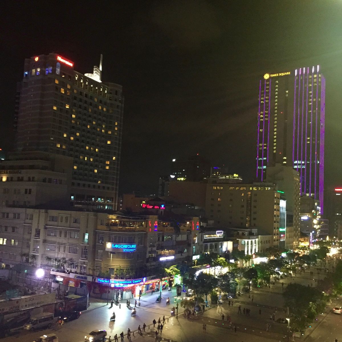 レックスホテルからの眺め

夜景もなかなか綺麗だった