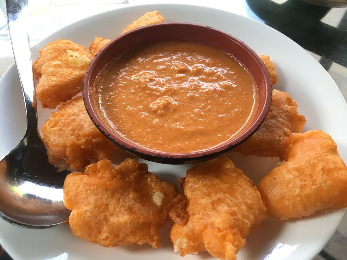 カトマンズ、早朝の市内
特に好みだった食べ物