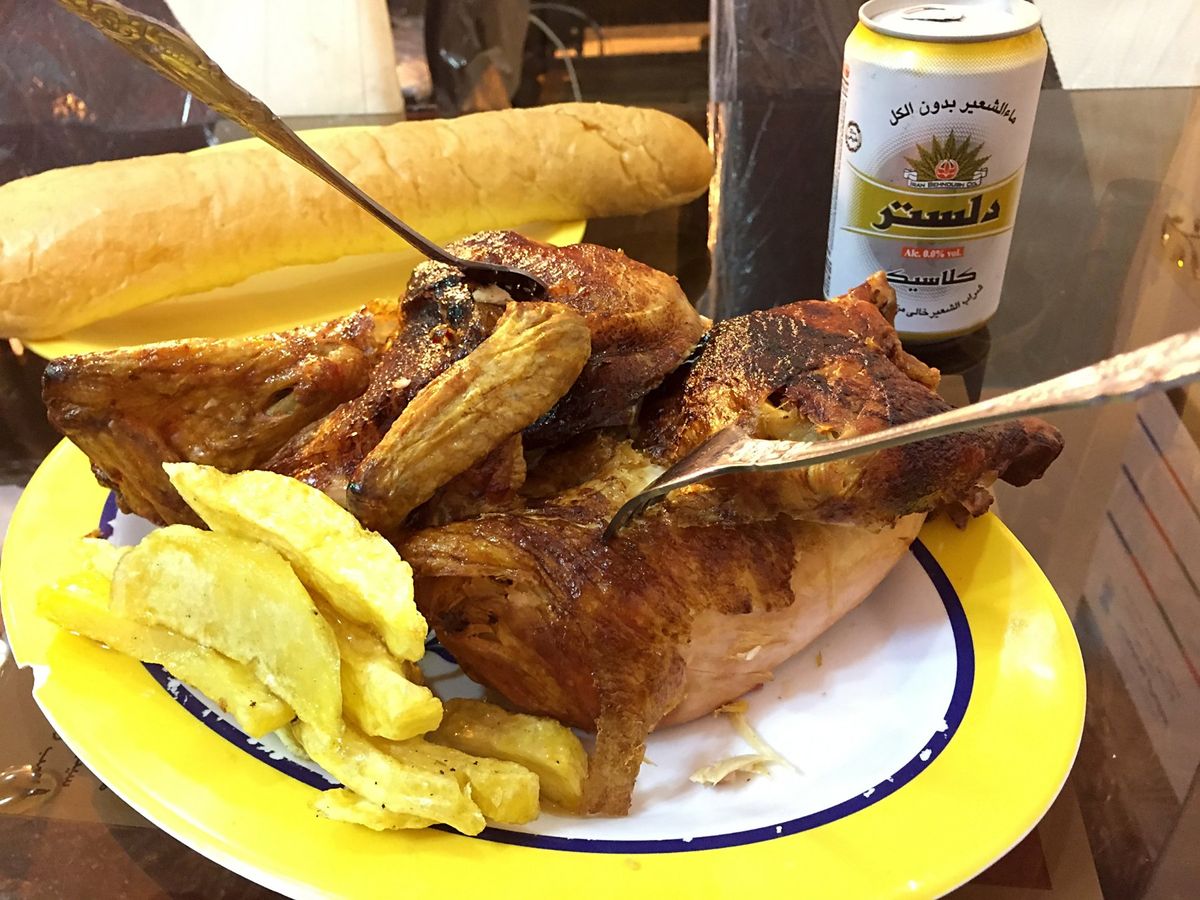 バンダレアンザリー
カスピ海、ノンアルコールビール、チキン