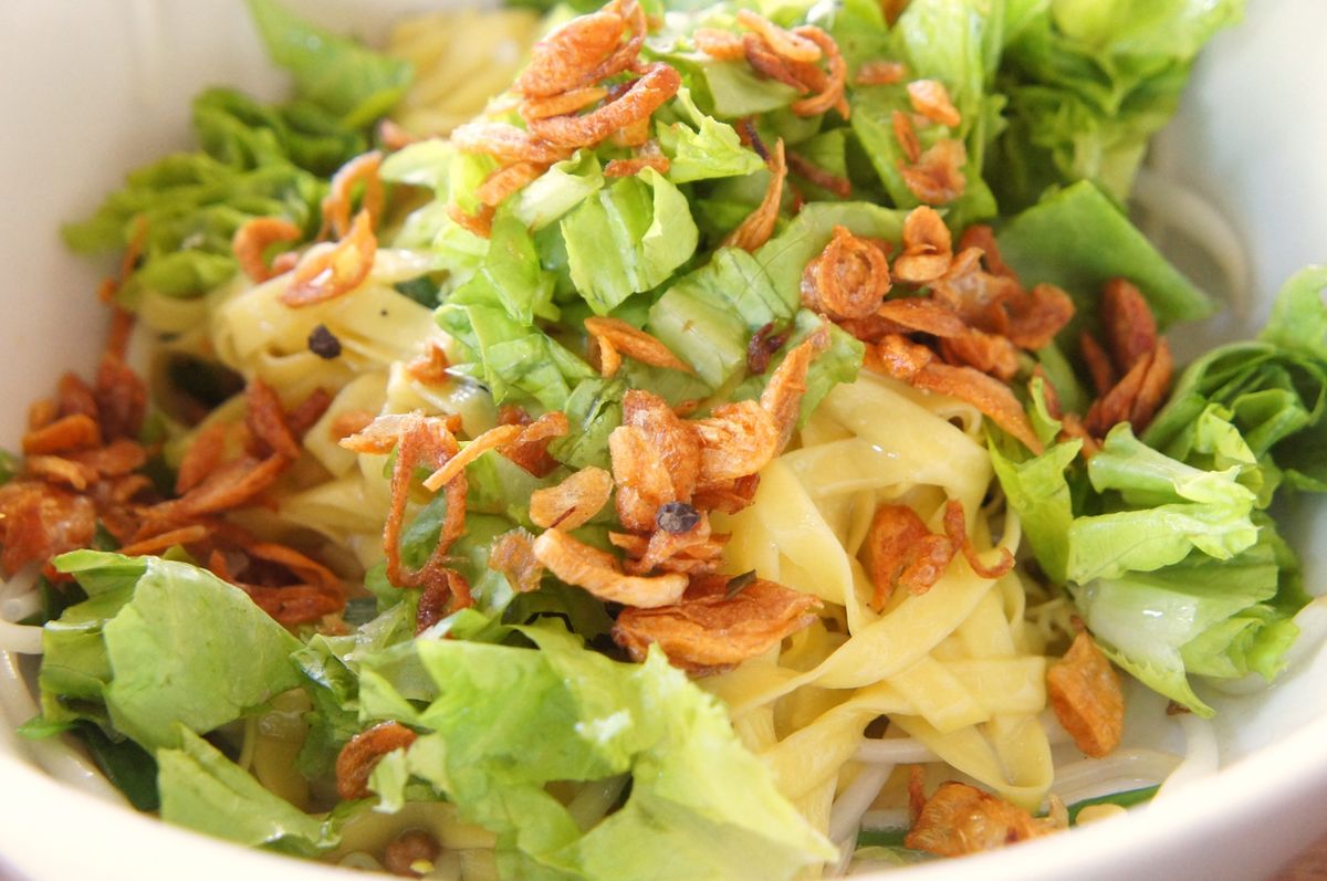 (giày xấu giá cao)値段が高くて悪い靴(屋)、(lẩu d...