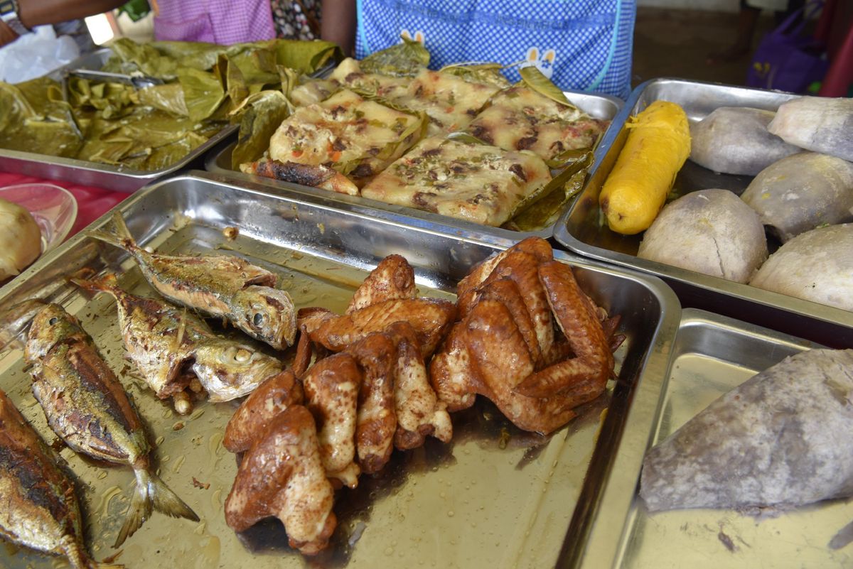 サント島。
とてもいいところだけれど、予想通り野菜欠乏感に襲われる。