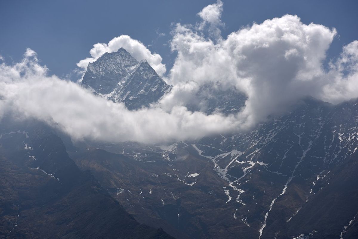 ナムチェバザールからエベレスト街道を更に登る