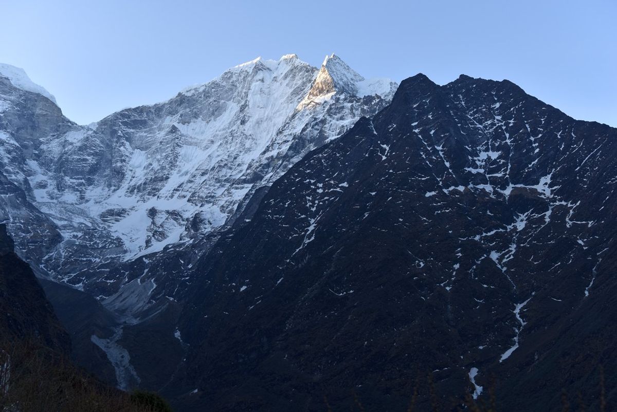 タンボチェ、富士山より高い標高3860メートル。