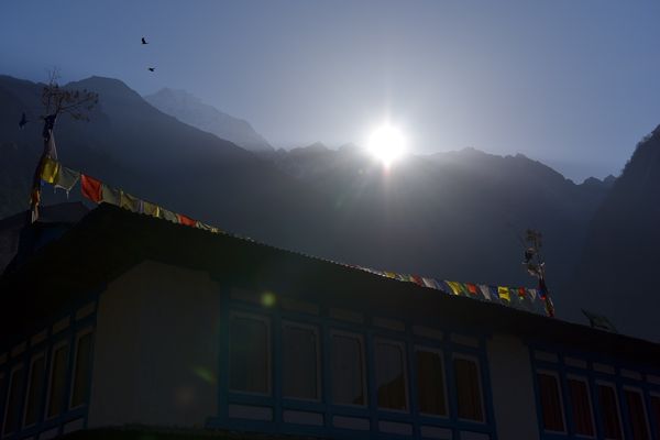 ネパール「ネパール」の写真：エベレスト街道。
4枚目は雲がかかってい...