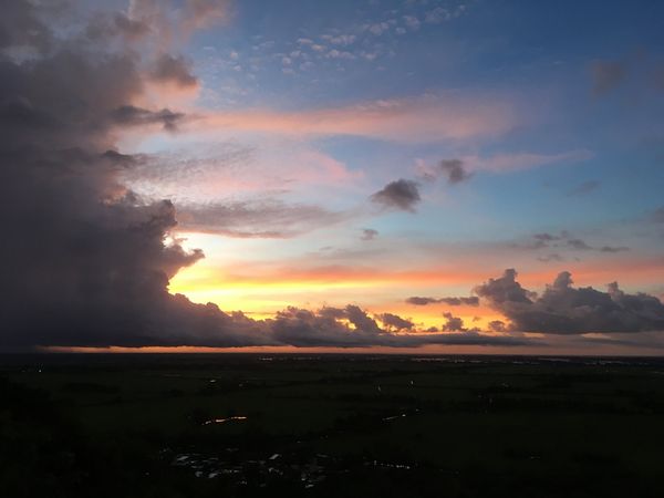 ベトナム「ベトナム」の写真：チャウドック、サム山núi sam、朝焼...