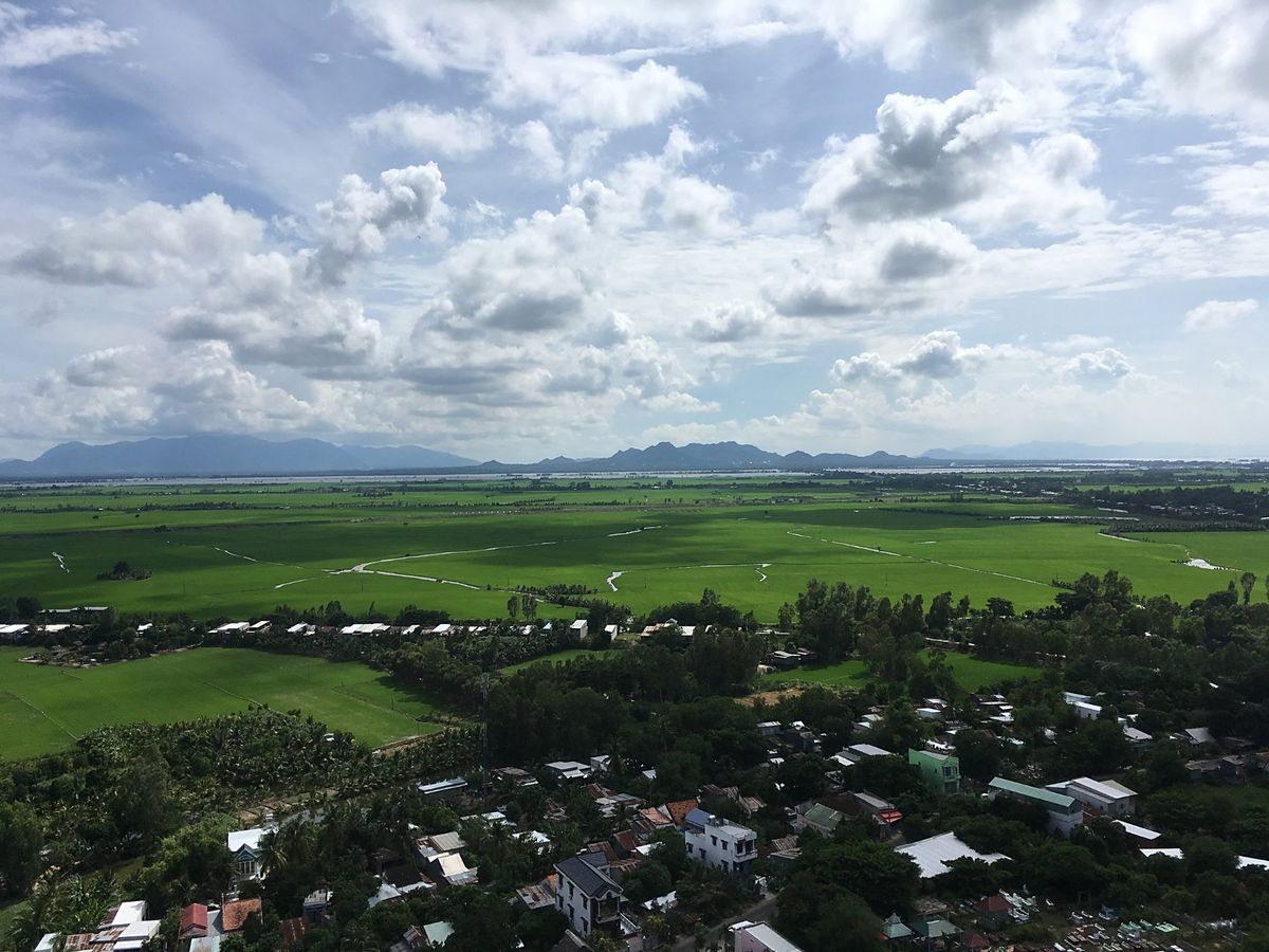 チャウドック、サム山núi sam。
チャウドック名物らしい米麺、キダチデ...