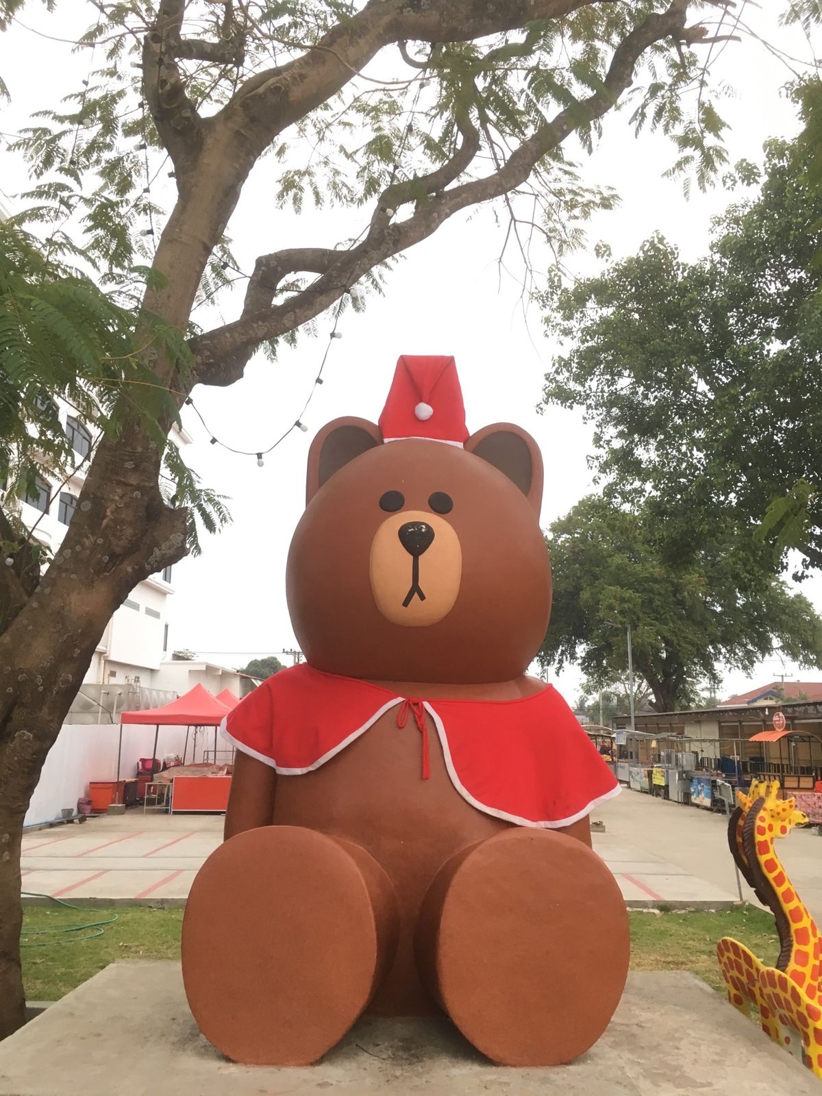 ターケーク、大好きなビアラオを飲みながら、ラオスからタイ側を望む。
辛さの...