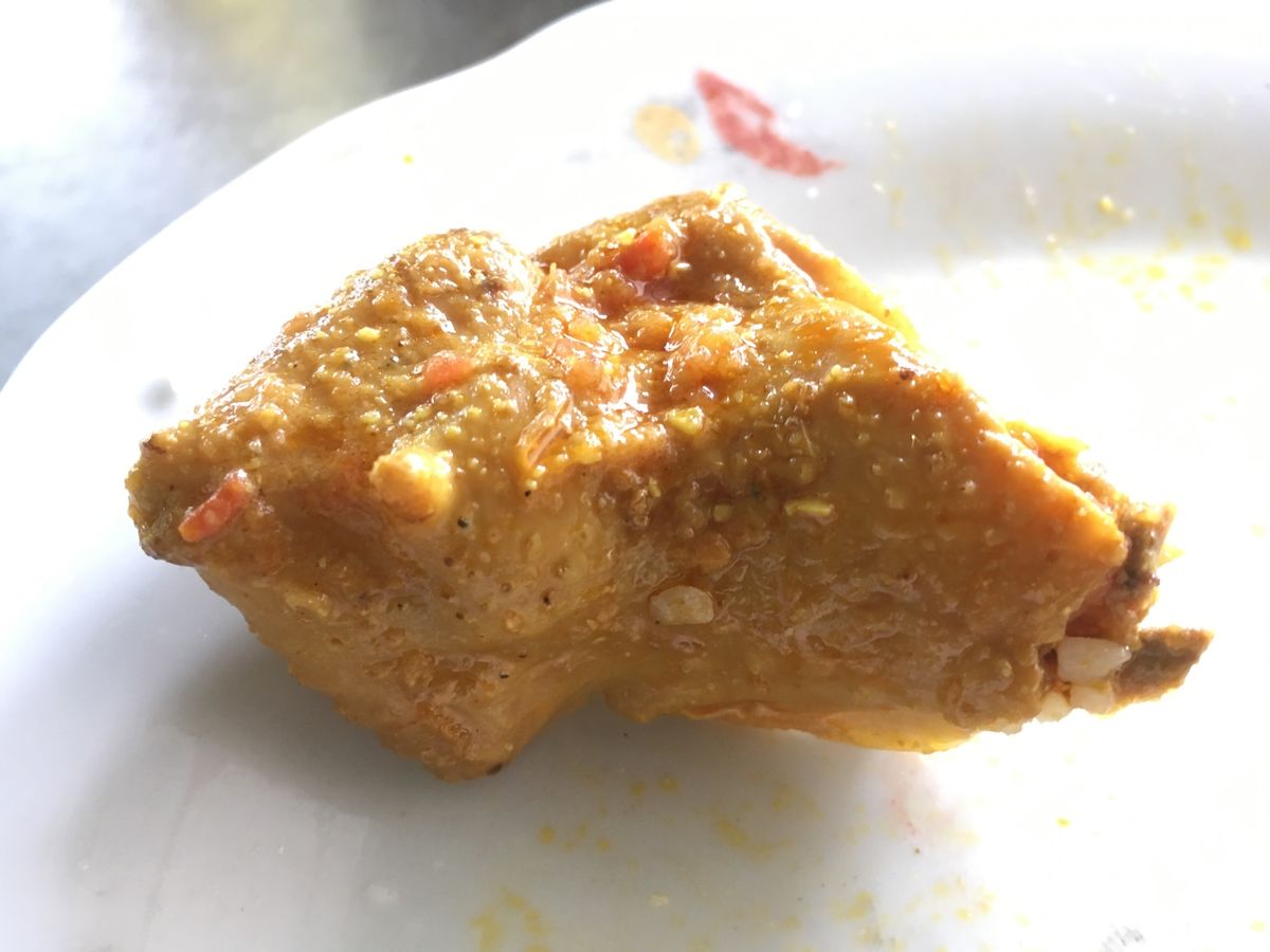 インド系の方のカレー屋さん
辛めのチキンカレー、ノーマルの辛さのチキンカレ...