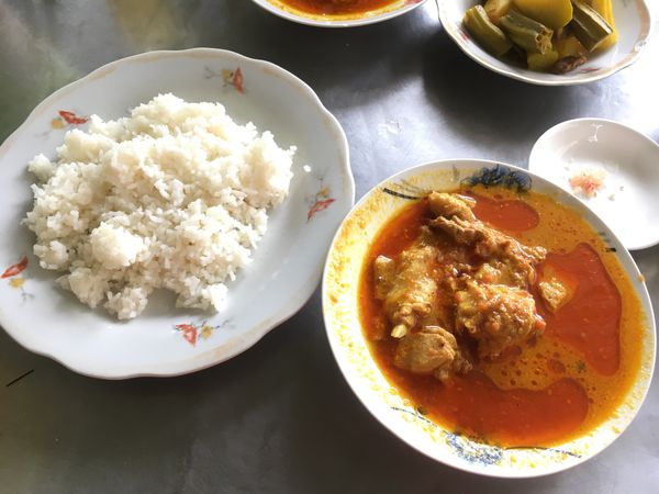 ベトナム「ベトナム」の写真：インド系の方のカレー屋さん
辛めのチキン...