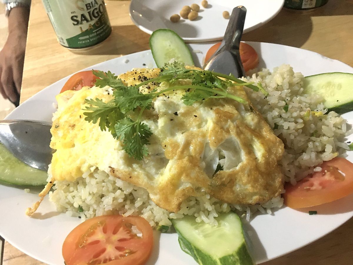 初めて船でコンダオへ。ソクチャンに向かいます。
とりあえず大好きなmì k...