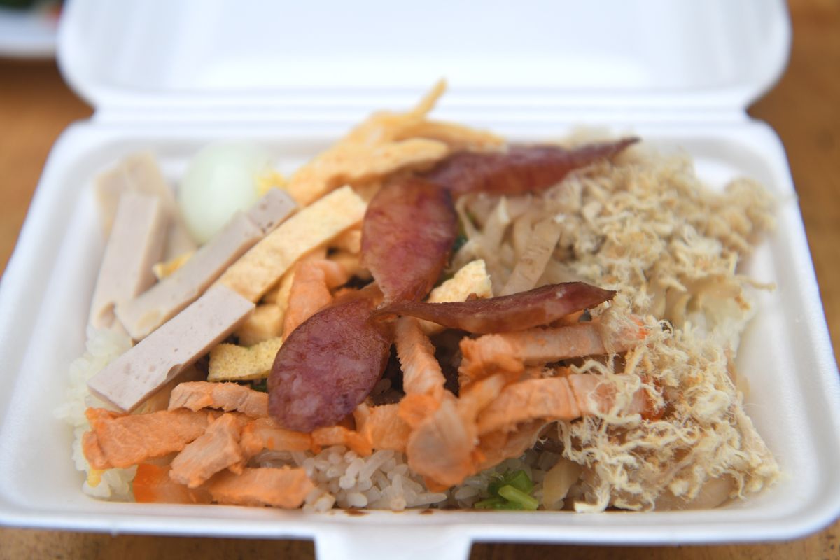 コンダオ。
おこわXôi。ベトナムの北部のおこわがシンプルで好きだけれど、...