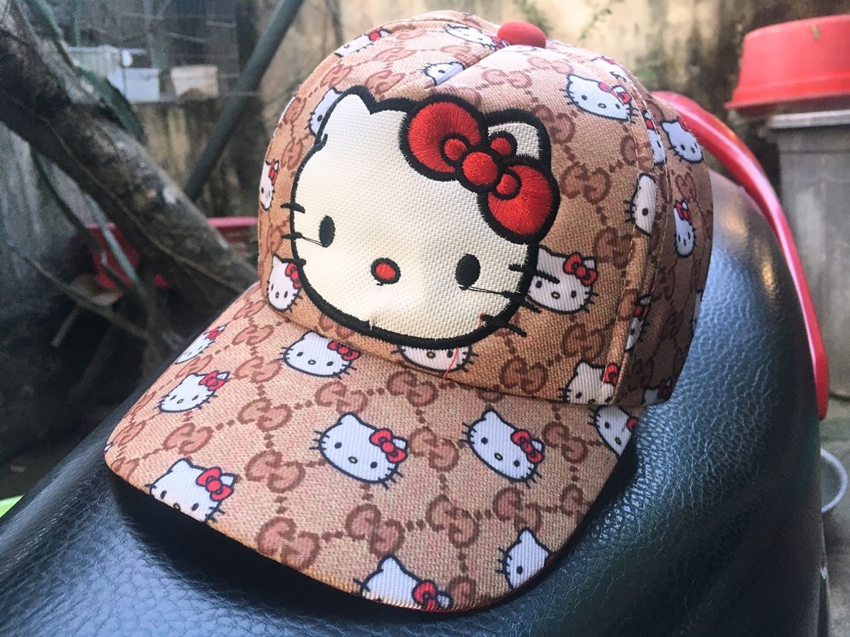 ミッ○ーたたき、意味のわからないTシャツ、ベトナムでも人気のキティ(の偽物商品)