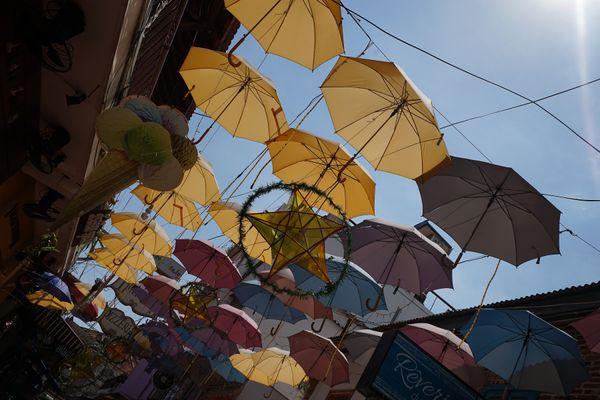 カンボジア・シェムリアップ「カンボジア アンコールワットとタイ国境への旅」の写真：帰りのフライトまで街中で時間を潰す。パブ...