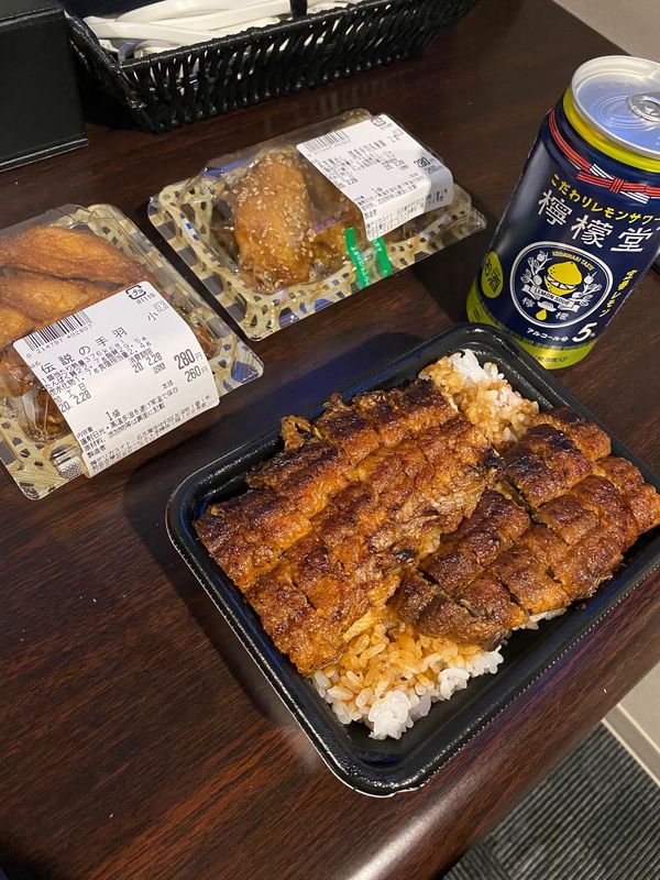 日本・名古屋「世界一周ビジネスクラス1人旅　名古屋🇯🇵」の写真：JALのJGC修行も兼ねてたので国内も混...