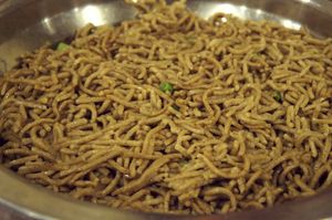ティンプー、夕食、蕎麦を使った餃子など
役所件お寺のゾン