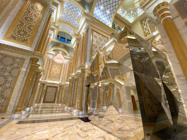 アラブ首長国連邦・ドバイ「新型コロナウイルスの影響で急遽行先変更😂」の写真：UAE Presidential Pal...