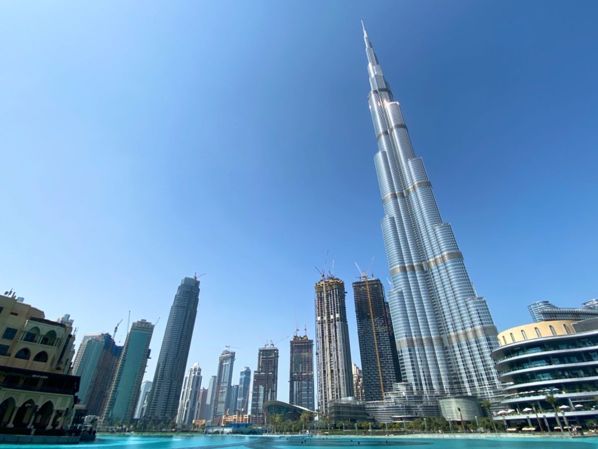 ドバイ噴水とブルジュハリファ
いやぁ、でかい！！
存在感がすごい😳
ブルジ...