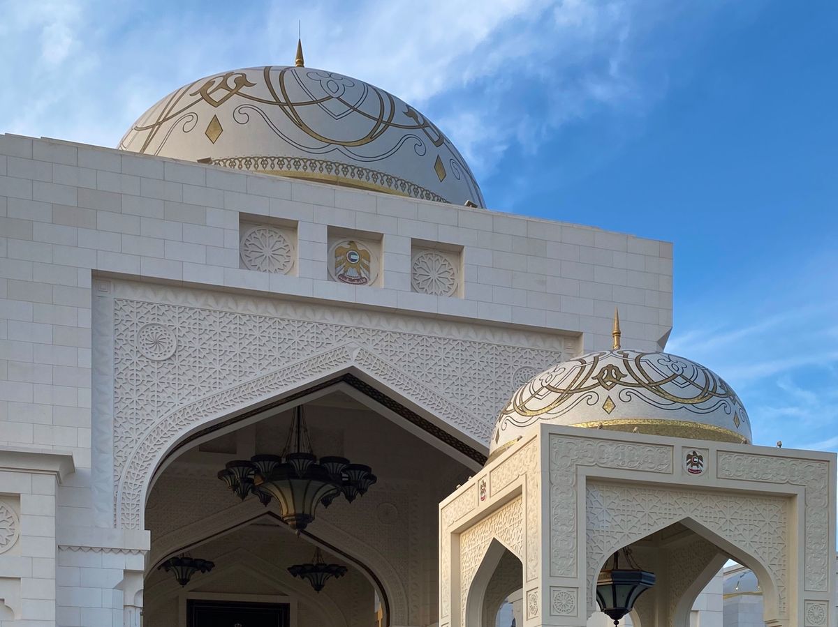 UAE Presidential Palace 

ここは割と最近見学でき...